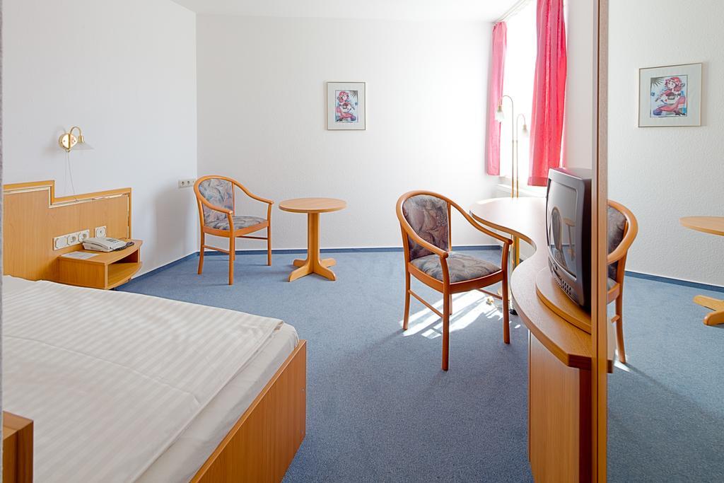 Hotel Jahnke Neubrandenburg Zimmer foto